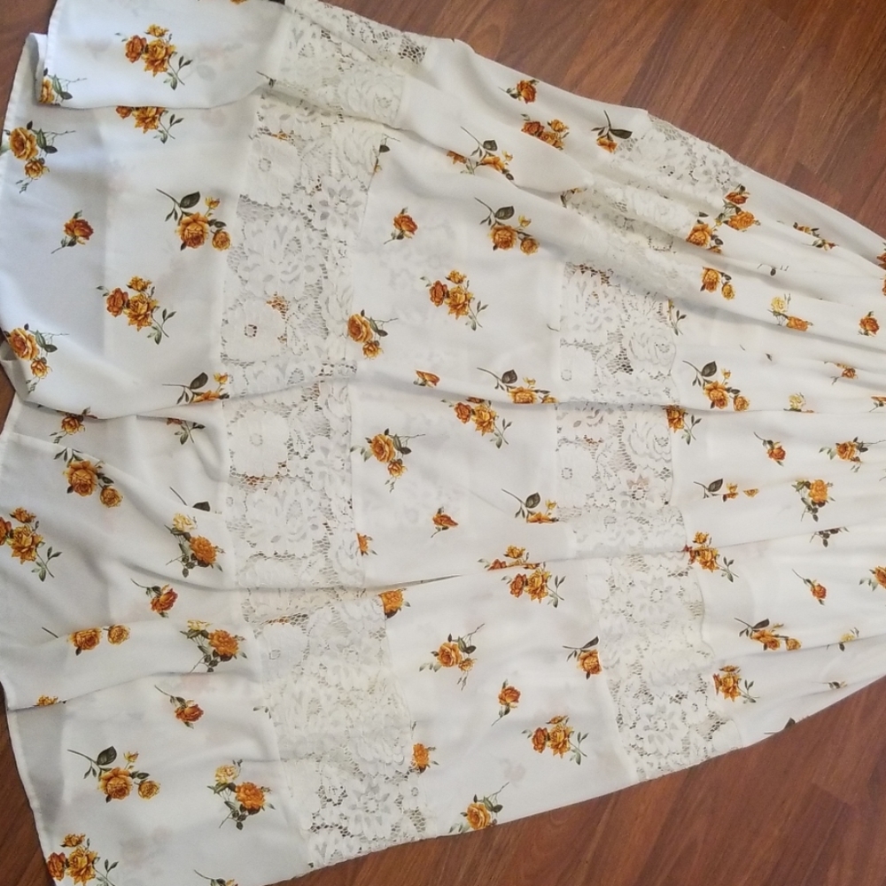 Dress - Picture 5 of 6